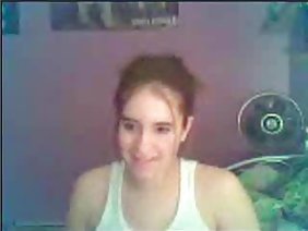 Kayran的妻子告訴他這個令人不快的消息 - 她的姐姐決定為一對夫婦做一次無計劃的回家之旅。他立刻心煩意亂，因為他從不喜歡妮可。她的性格是有害的，你不能稱她有吸引力。當Nicky再次登上門檻時，他的驚喜是什麼。 wench沒有浪費時間 - 她使自己成為一個華麗的屁股，並將矽膠泵入胸部。現在，她不再需要向她的姐夫拋出典型的責備，但她有一種想要引誘他並操她的慾望。