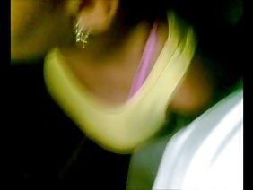 拉蒙在一家超級市場擔任簡單的保安人員，但他作為一個真正的警察隊伍自負。在完全沒有證據的情況下，他指控一名盜竊客戶並在警衛室安排她的私人搜查，這使她感到憤慨，並決定向愚蠢的工人傳授一點教訓。現在，拉蒙將不得不遵循焦慮婊子的所有指示，從長時間舔她的陰部開始，最後穿透深入她的陰道。